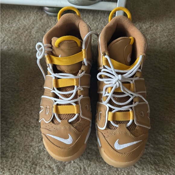 Mustard yellow and white Nike Airs - Picture 2 of 4